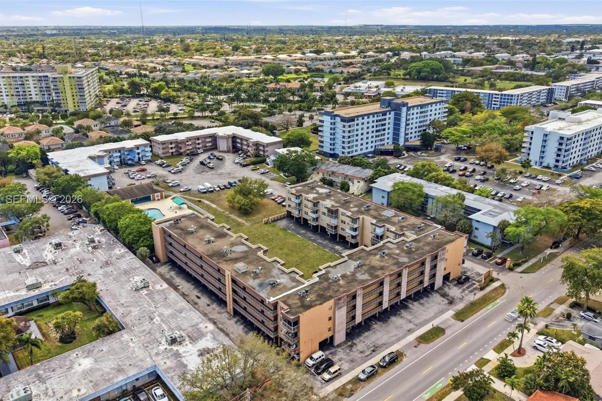 4320 Washington St # 410, Hollywood FL 33021