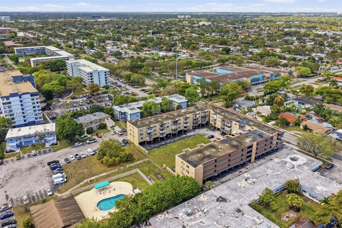 4320 Washington St # 410, Hollywood FL 33021