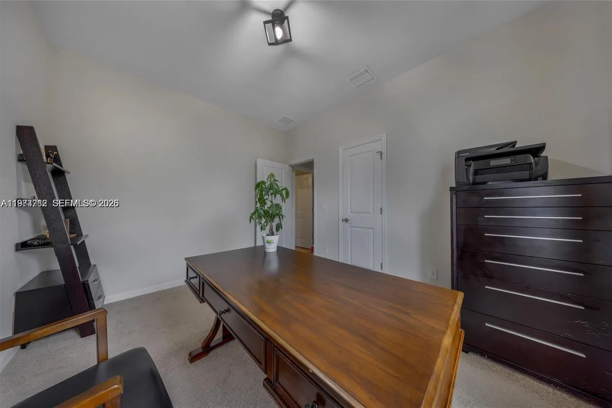 932 Banyan Dr, Hollywood FL 33021