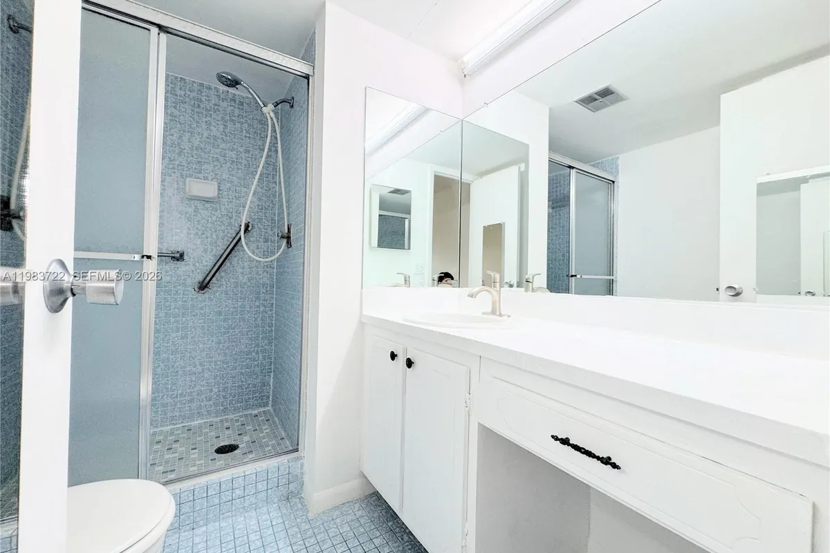 9900 Sunrise Lakes Blvd # 102, Sunrise FL 33322