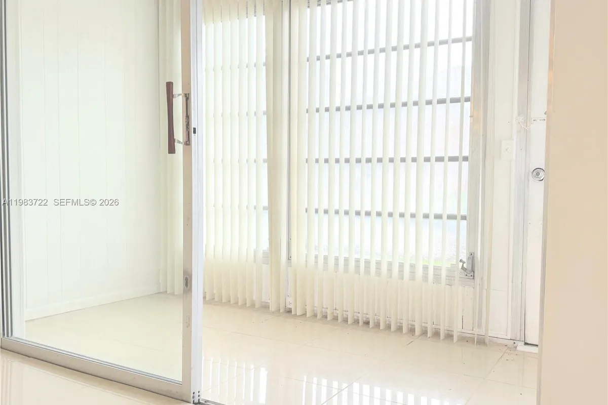 9900 Sunrise Lakes Blvd # 102, Sunrise FL 33322