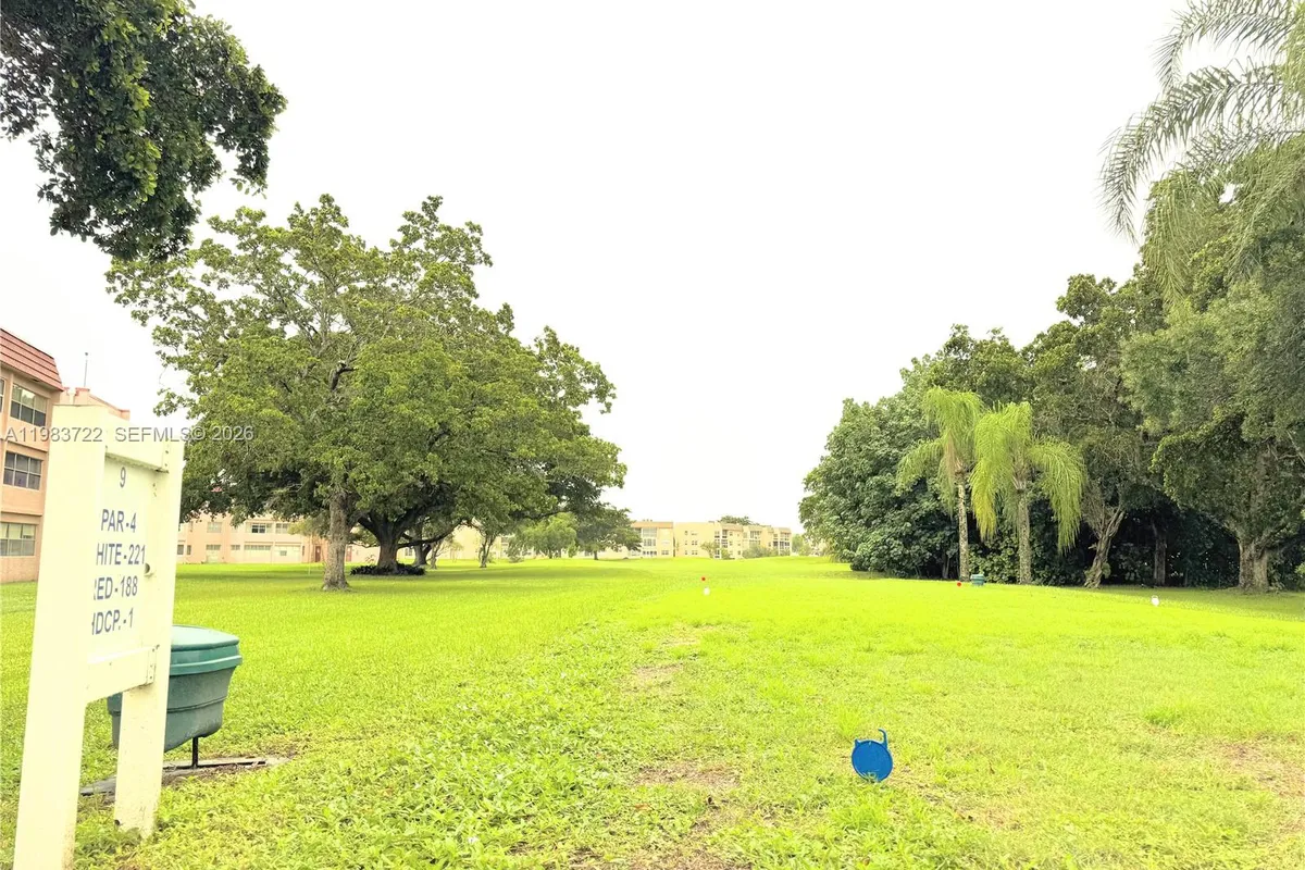 9900 Sunrise Lakes Blvd # 102, Sunrise FL 33322