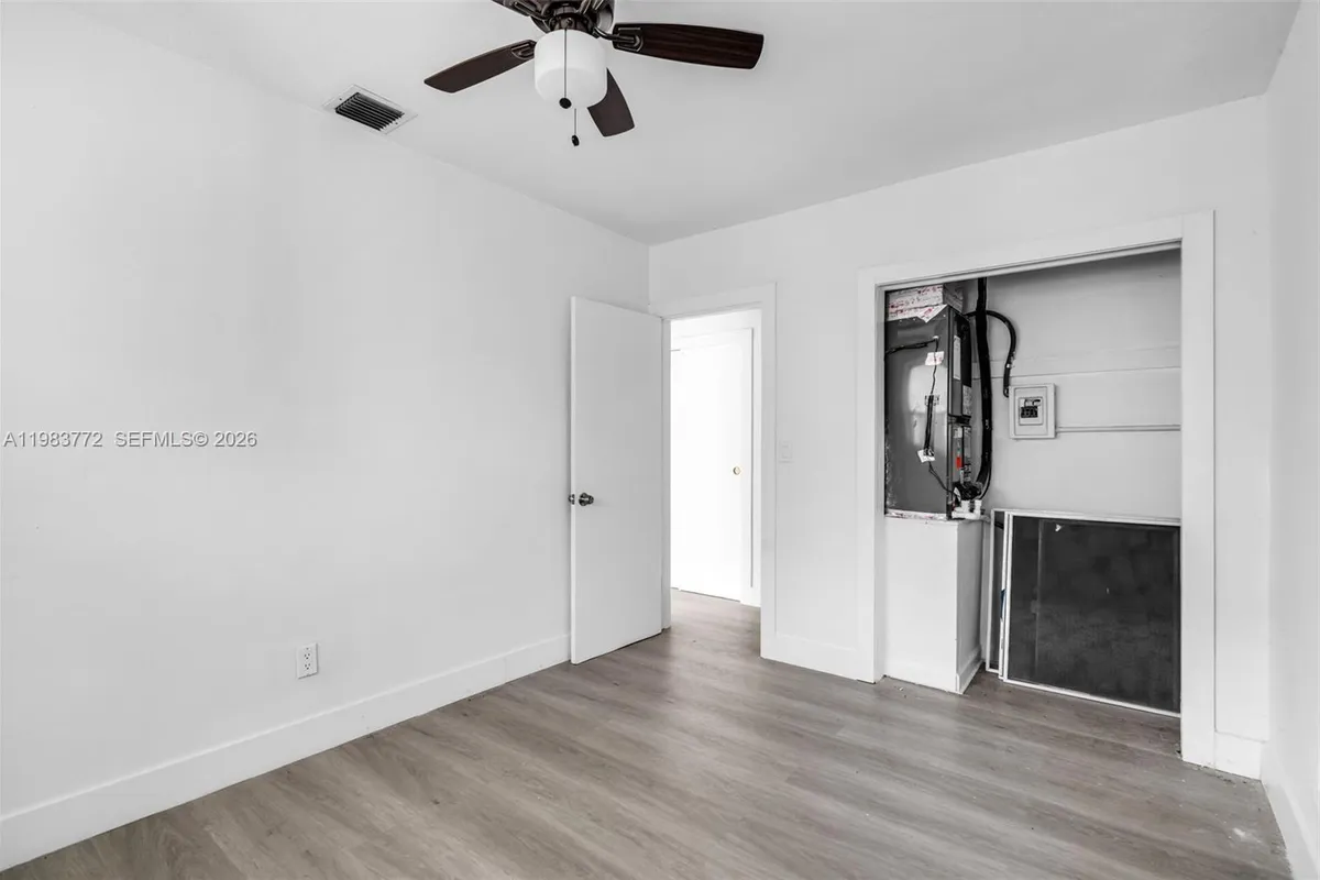 6831 Greene St, Hollywood FL 33024