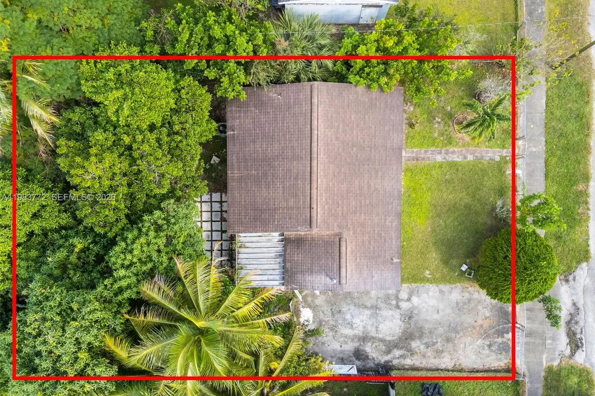 6831 Greene St, Hollywood FL 33024