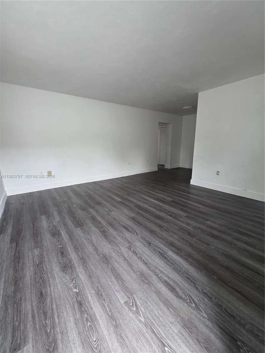 53 Esplanade Dr # B, Miami Springs FL 33166