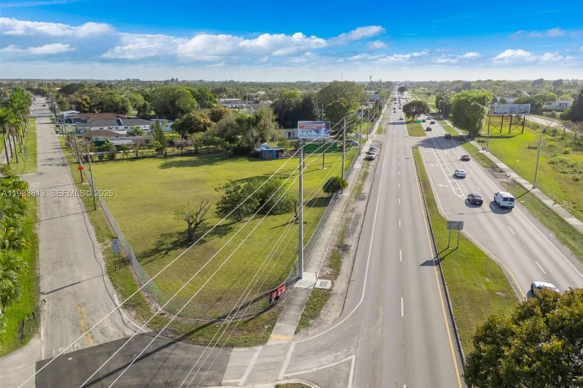 21710 SW 118th Ave, Miami FL 33170