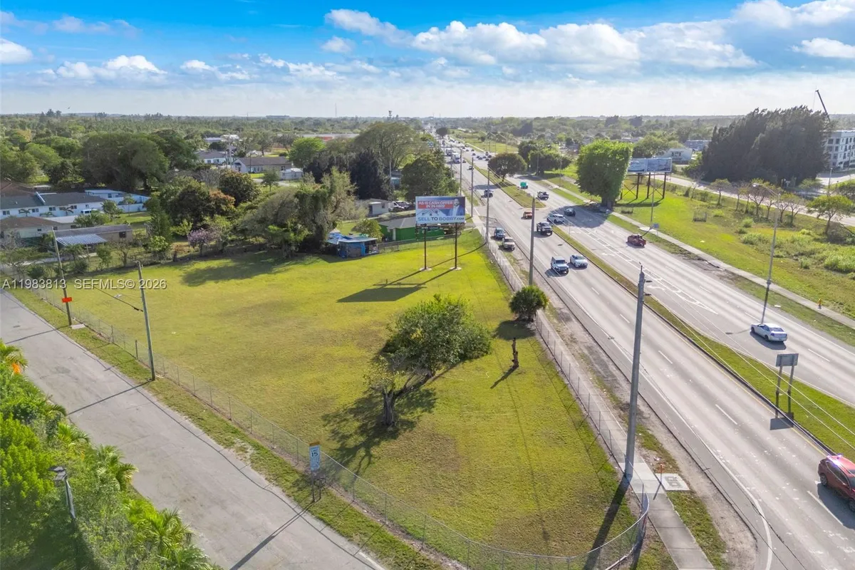 21710 SW 118th Ave, Miami FL 33170