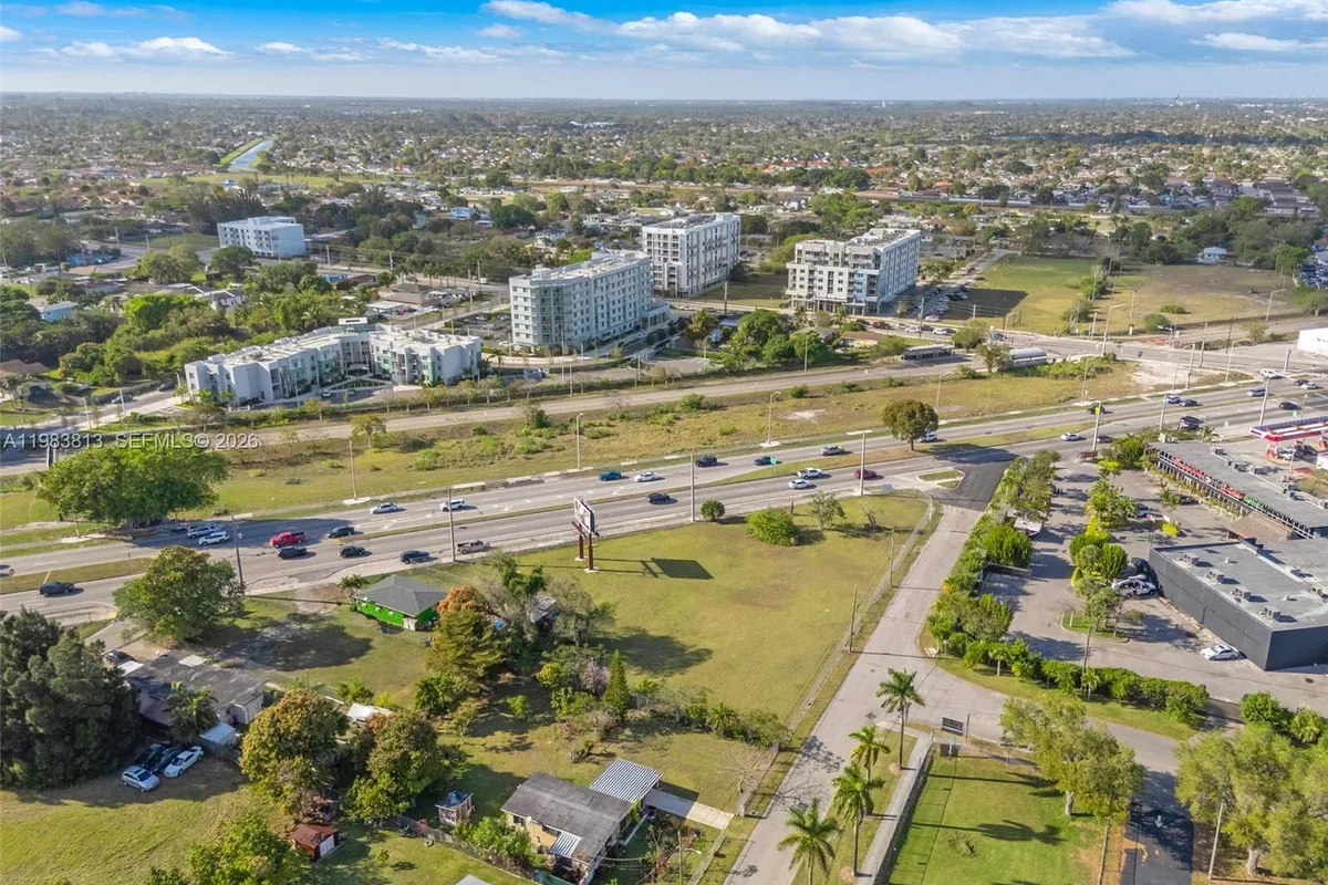 21710 SW 118th Ave, Miami FL 33170