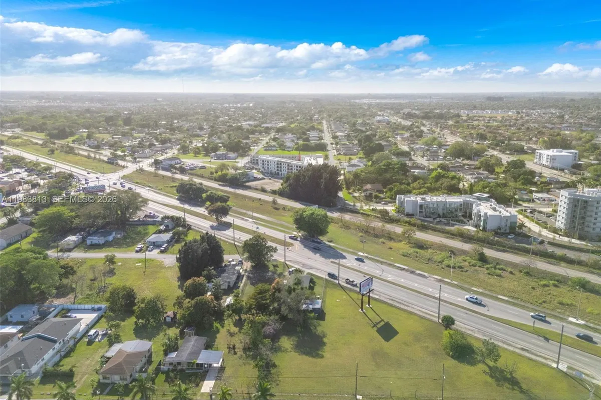 21710 SW 118th Ave, Miami FL 33170