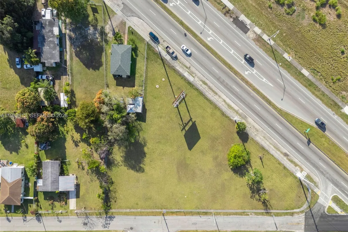 21710 SW 118th Ave, Miami FL 33170