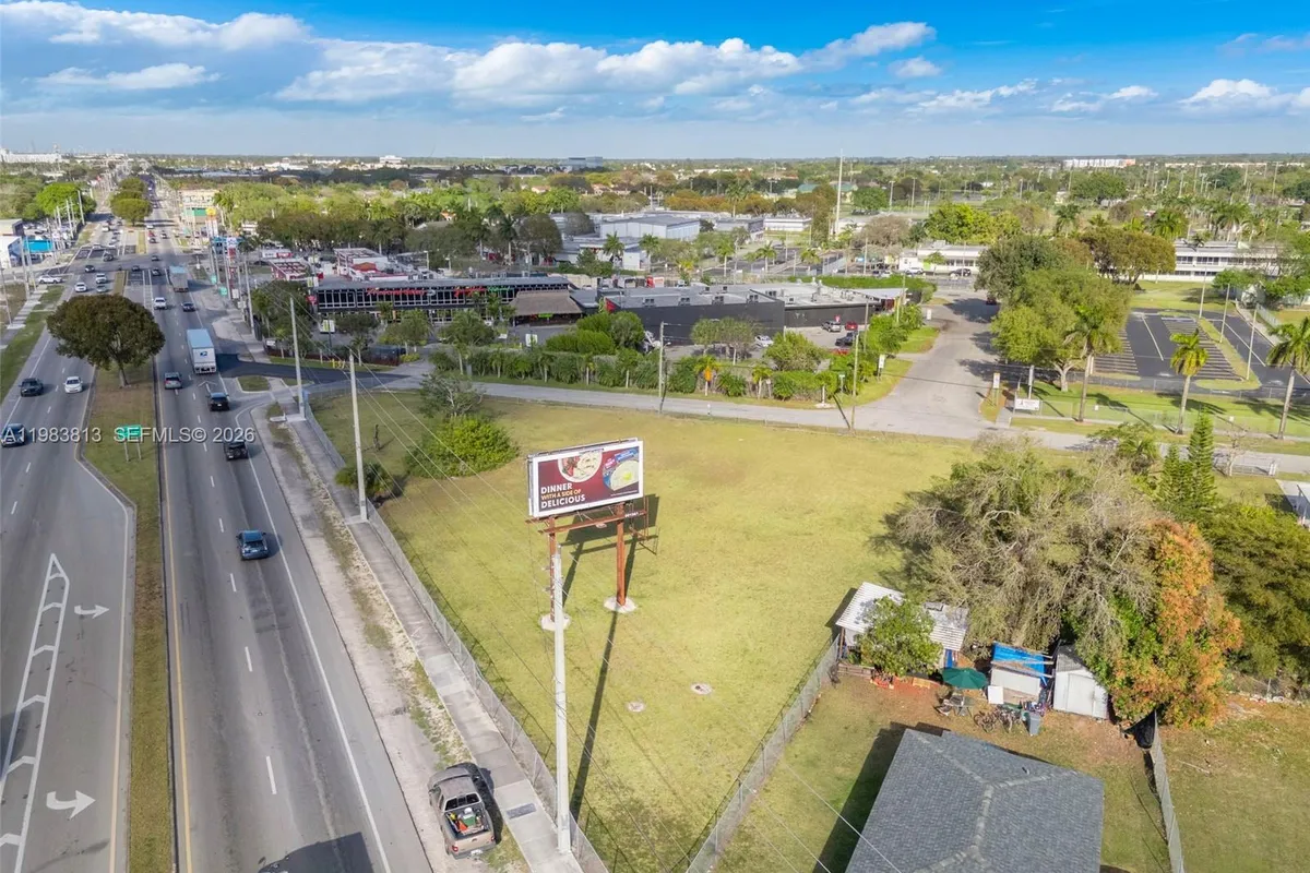 21710 SW 118th Ave, Miami FL 33170