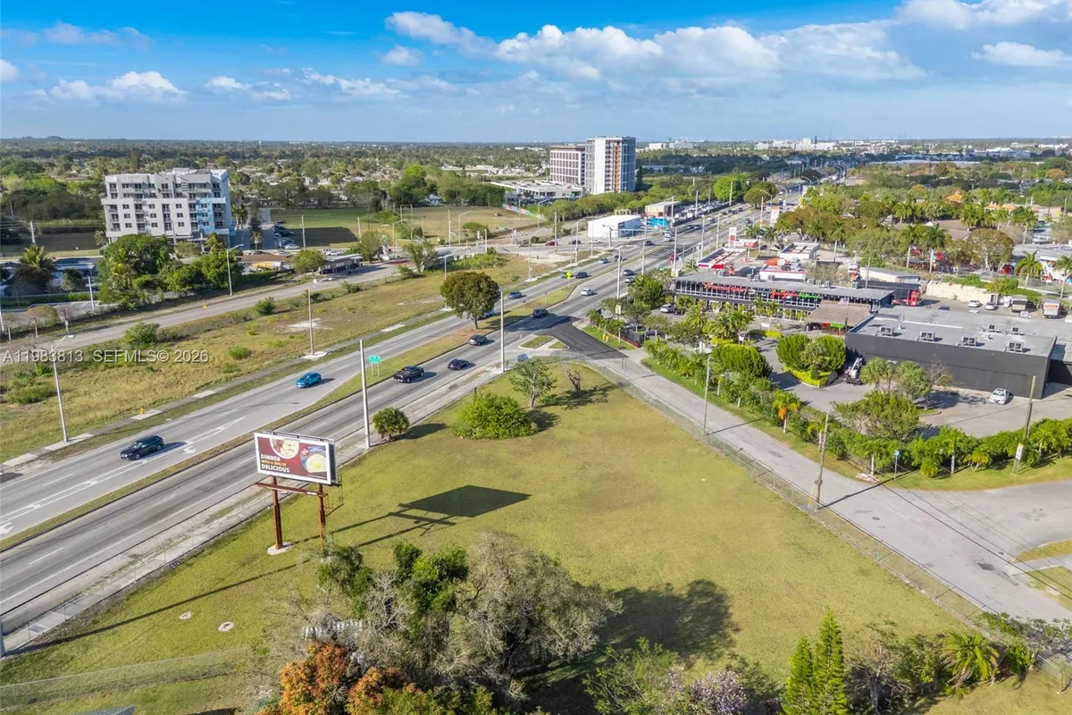 21710 SW 118th Ave, Miami FL 33170