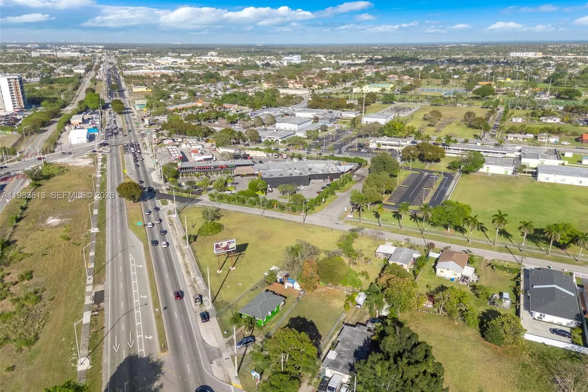 21710 SW 118th Ave, Miami FL 33170