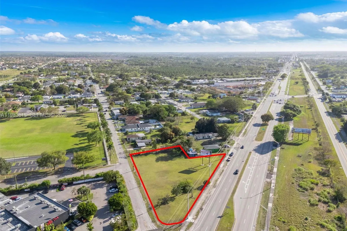 21710 SW 118th Ave, Miami FL 33170