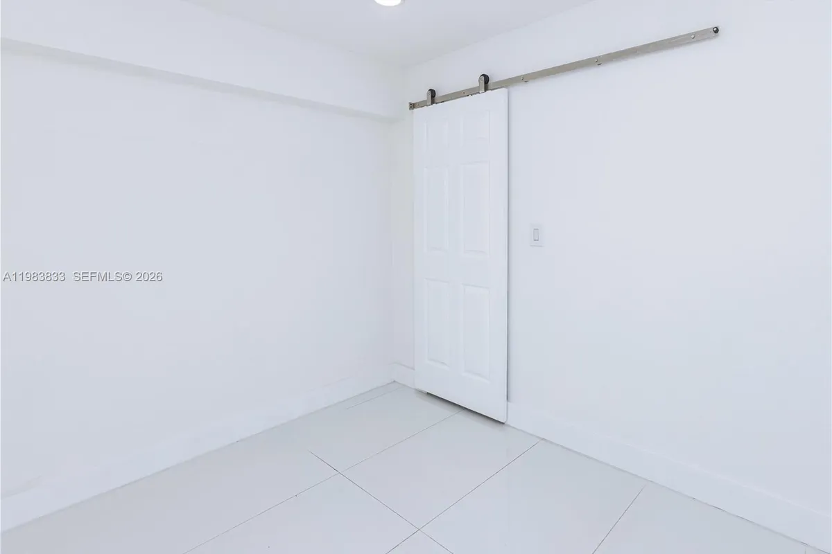 6610 Cody St, Hollywood FL 33024