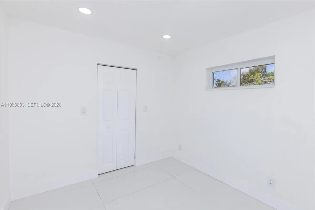 6610 Cody St, Hollywood FL 33024