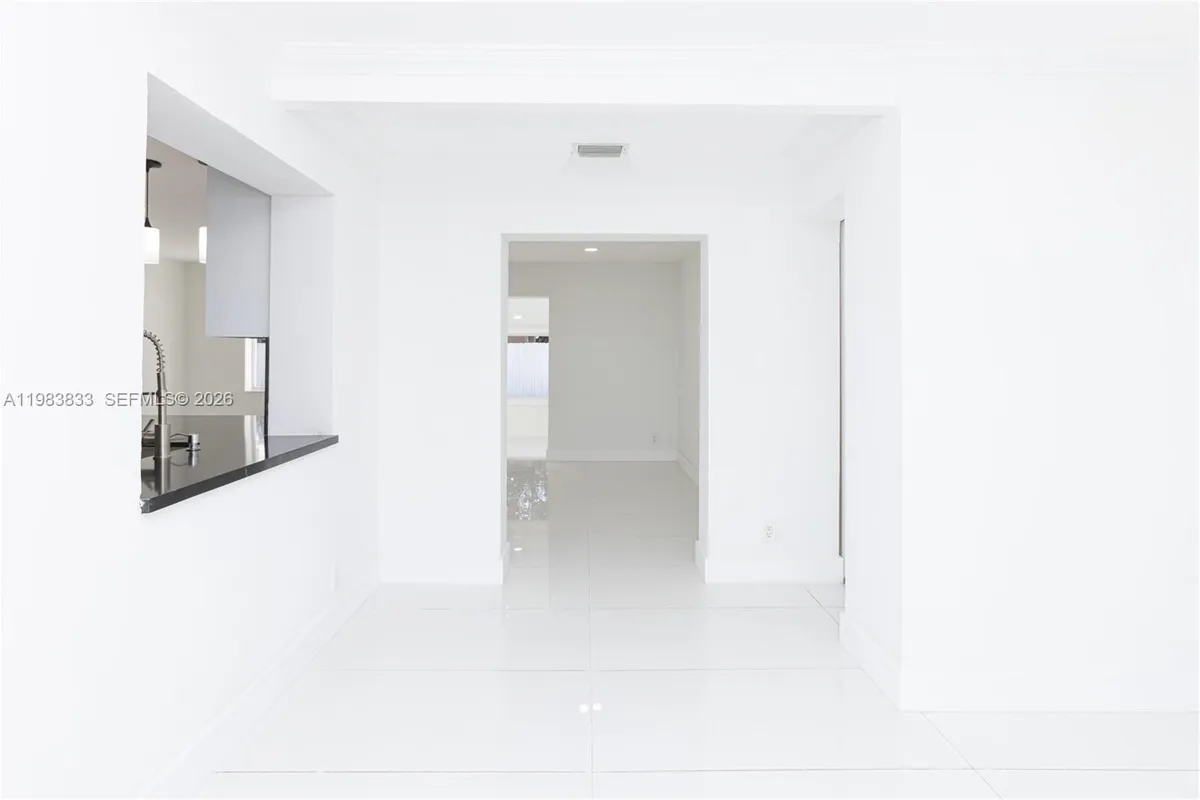 6610 Cody St, Hollywood FL 33024