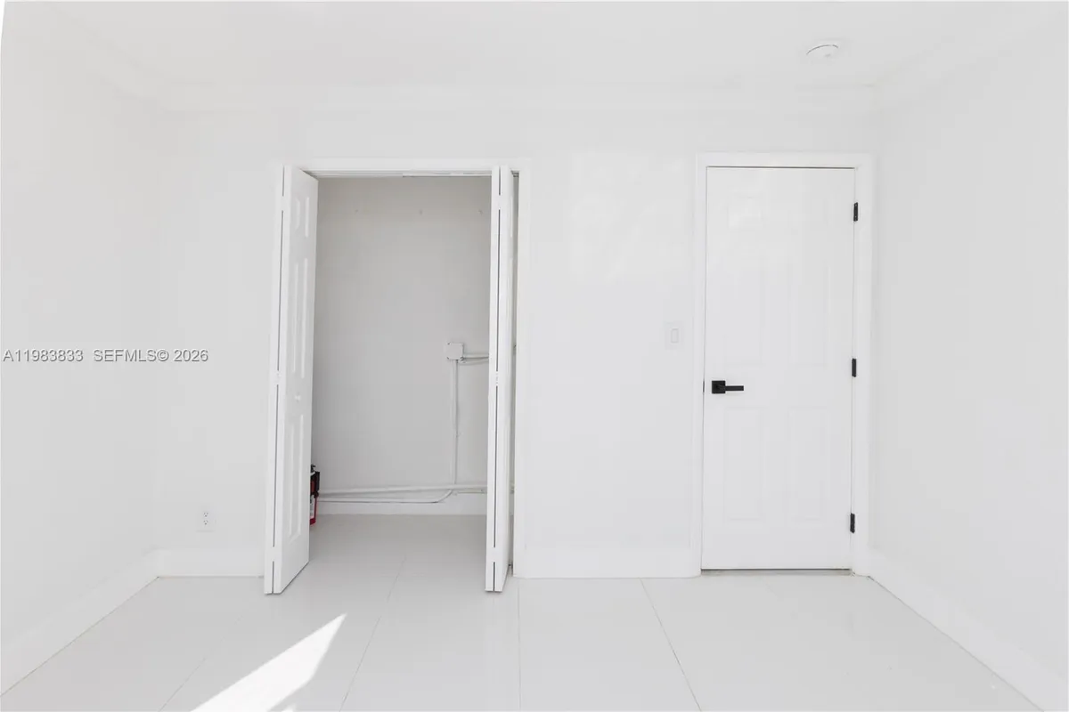 6610 Cody St, Hollywood FL 33024