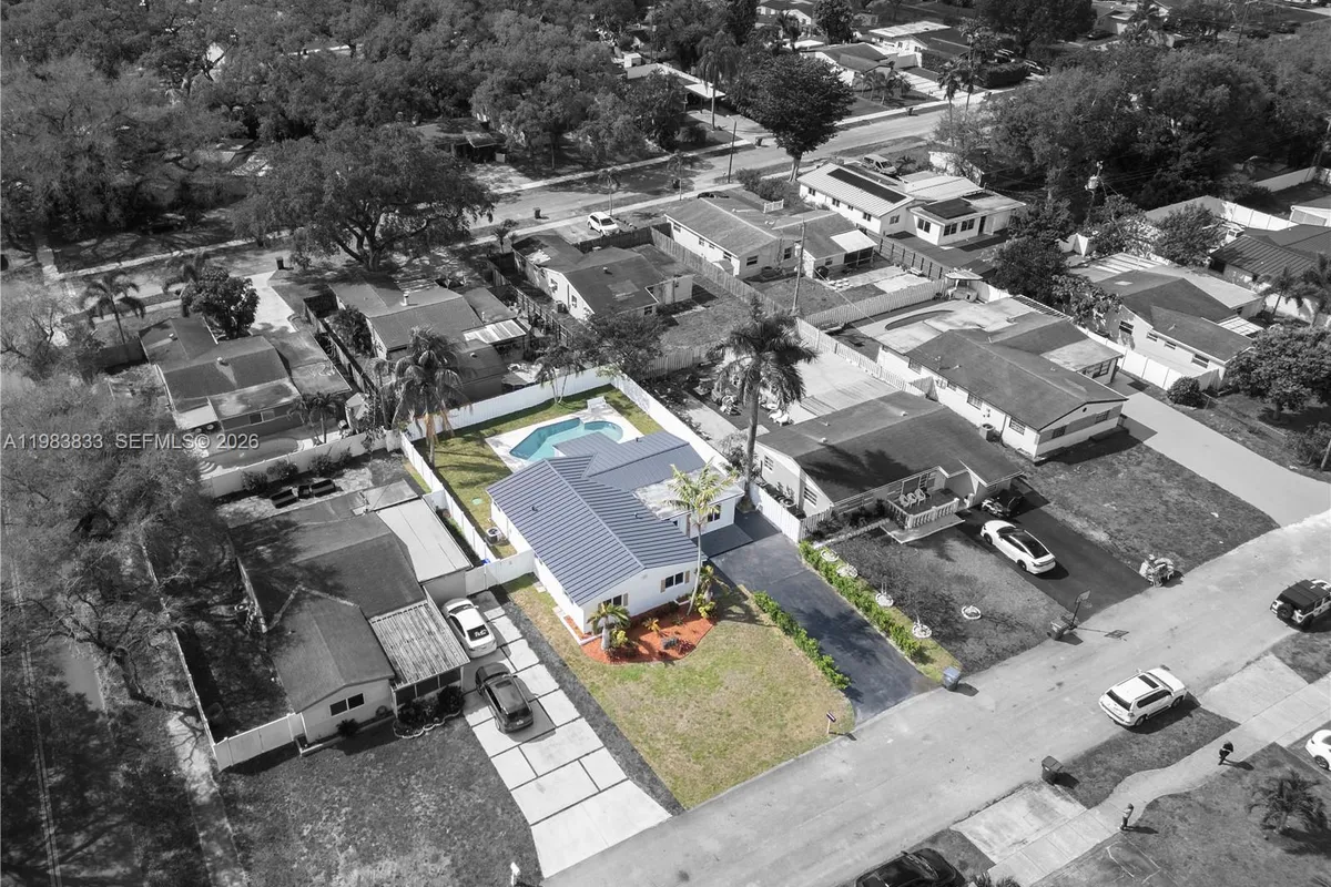 6610 Cody St, Hollywood FL 33024