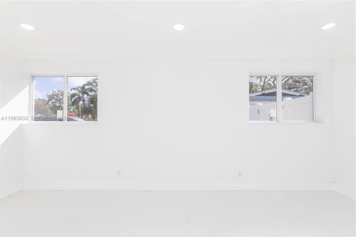 6610 Cody St, Hollywood FL 33024