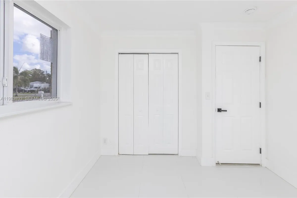 6610 Cody St, Hollywood FL 33024