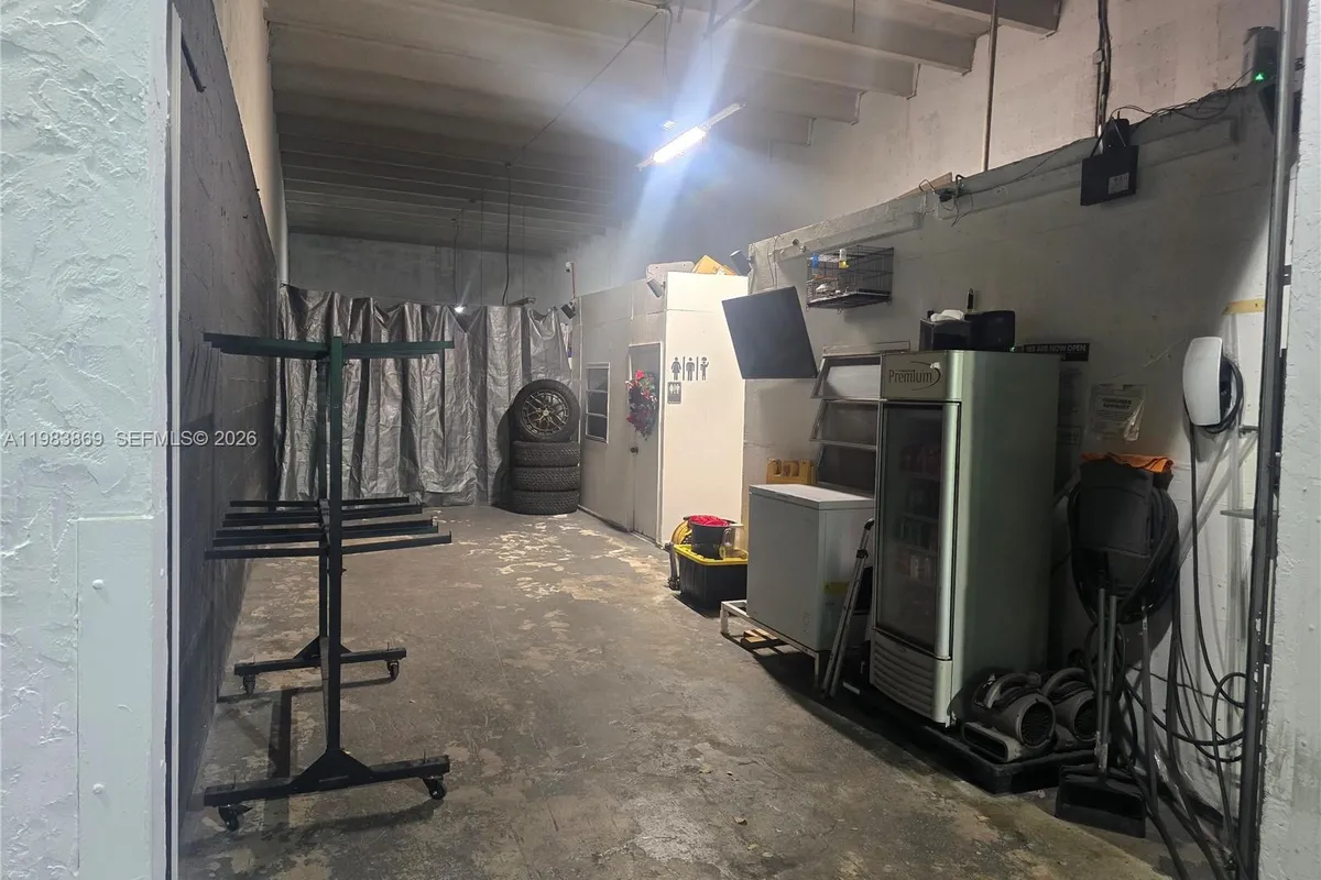 6439, Doral FL 33166