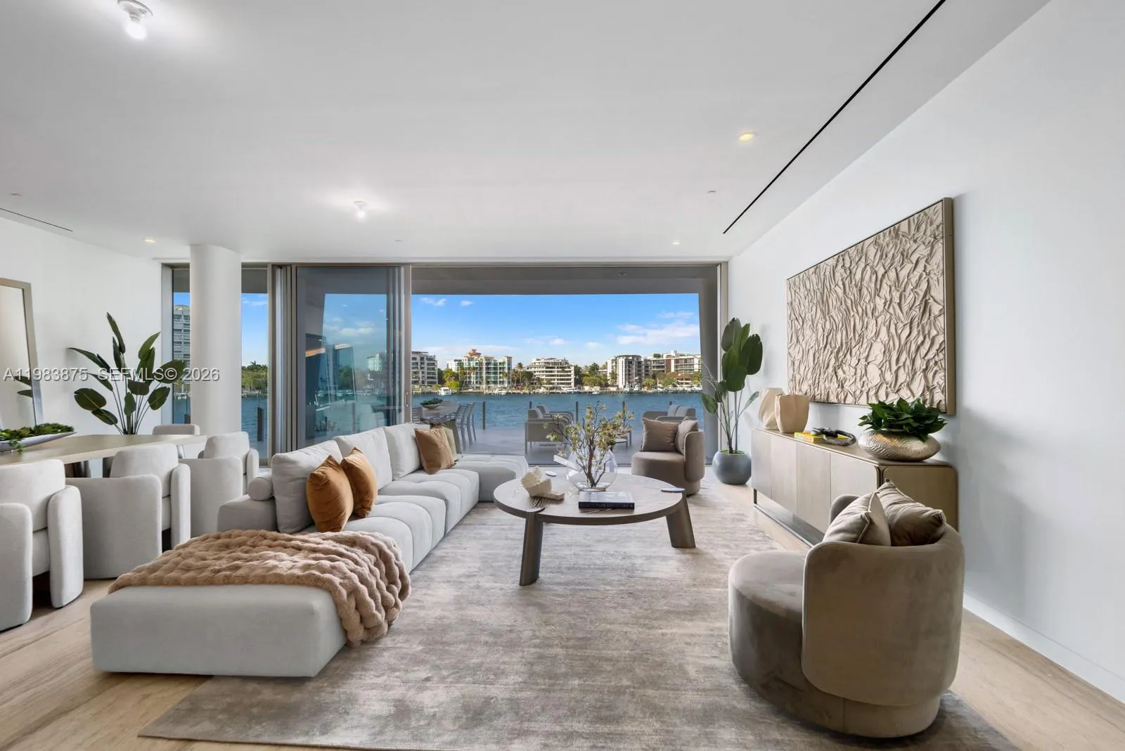 5 Grove Isle Dr # L205, Miami FL 33133