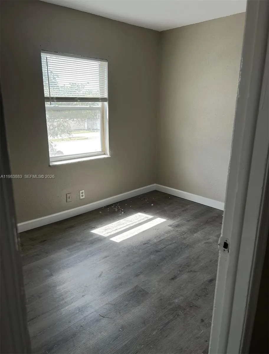 6593 Boulevard Of Champions, North Lauderdale FL 33068