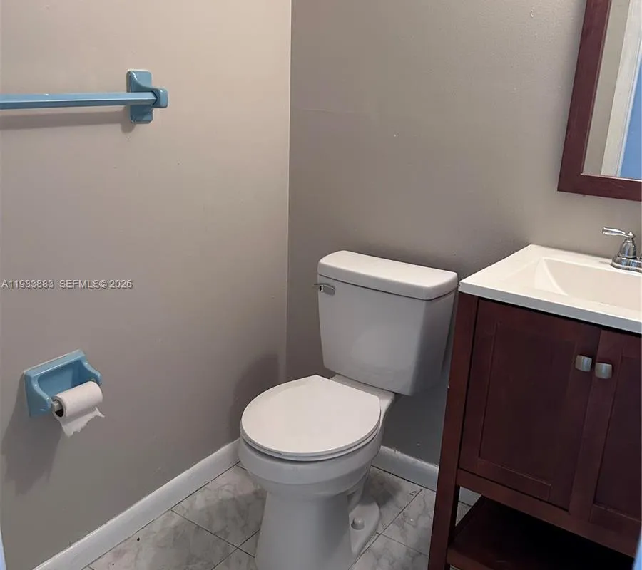 6593 Boulevard Of Champions, North Lauderdale FL 33068