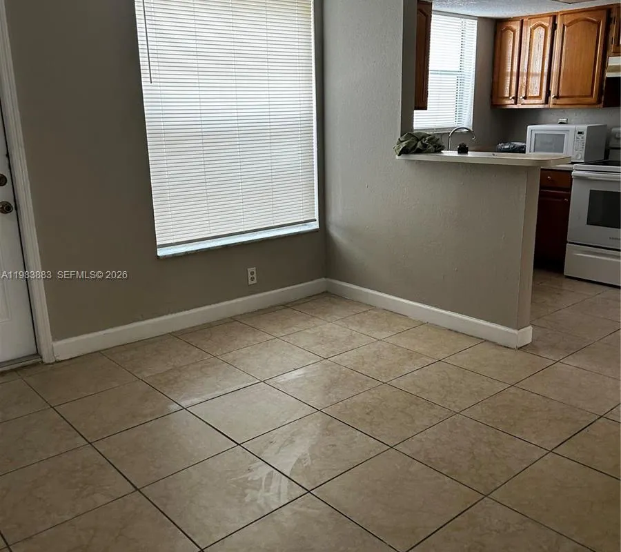 6593 Boulevard Of Champions, North Lauderdale FL 33068