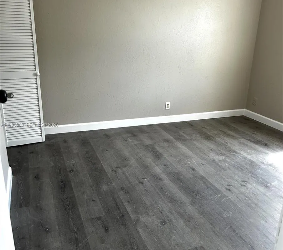 6593 Boulevard Of Champions, North Lauderdale FL 33068