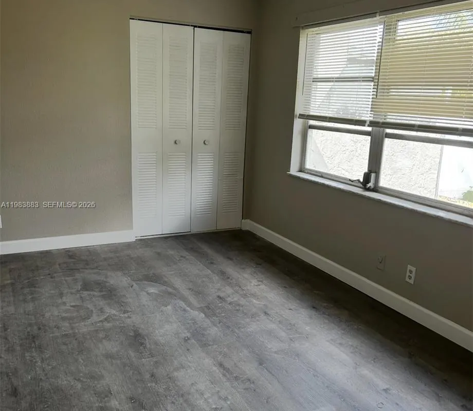 6593 Boulevard Of Champions, North Lauderdale FL 33068