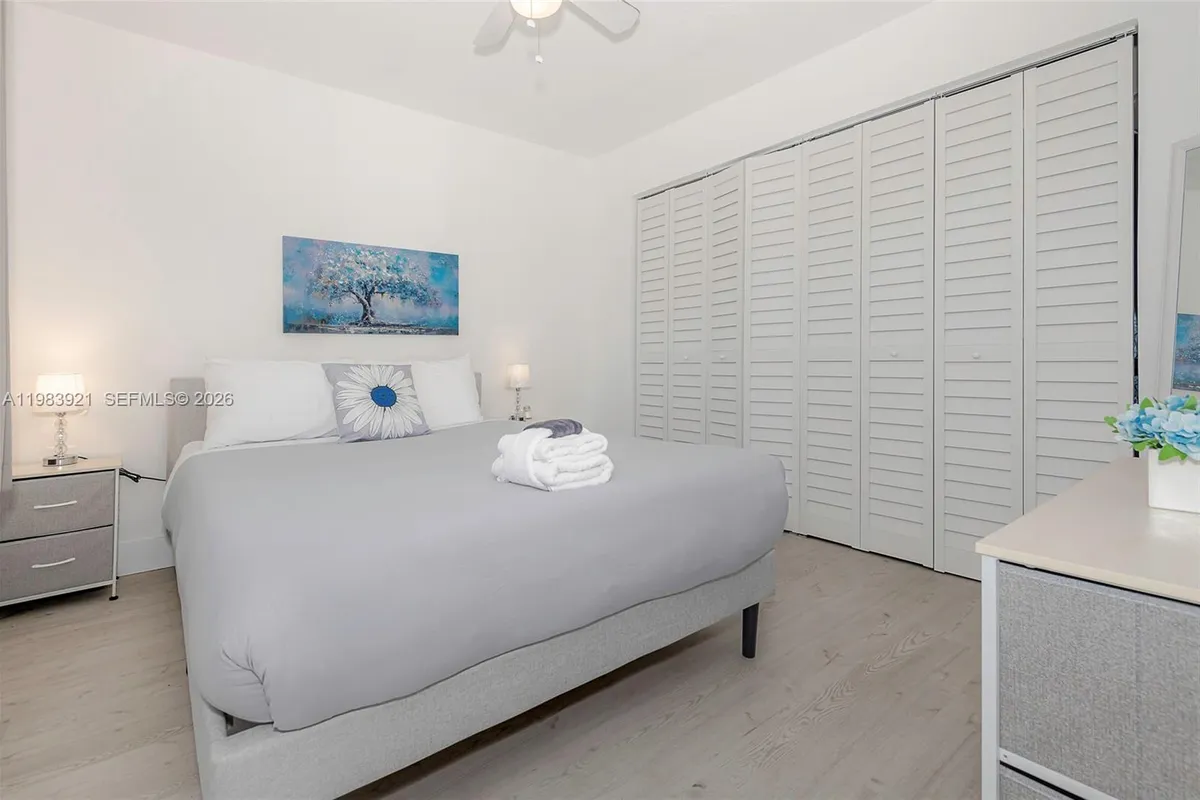 201 Columbus Pkwy, Hollywood FL 33021