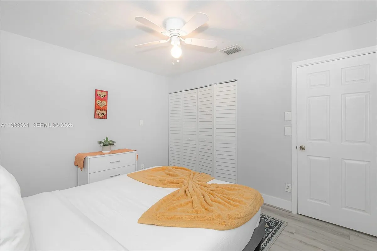 201 Columbus Pkwy, Hollywood FL 33021