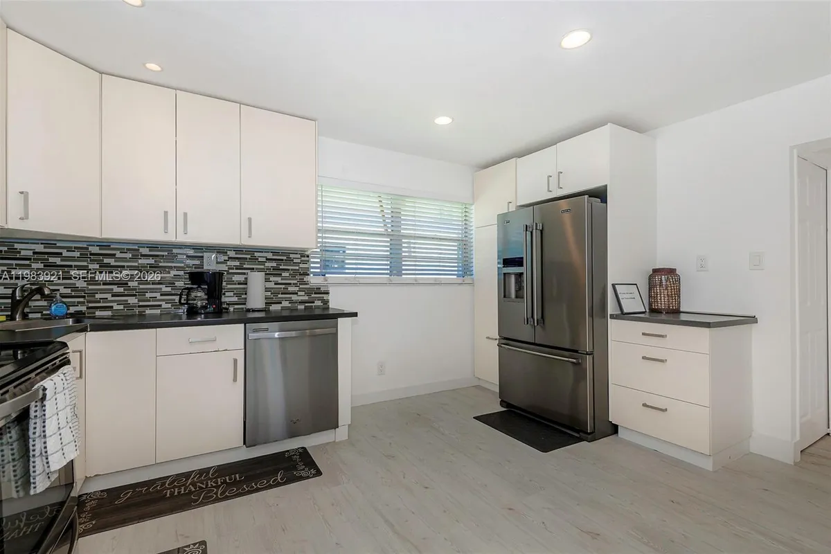 201 Columbus Pkwy, Hollywood FL 33021