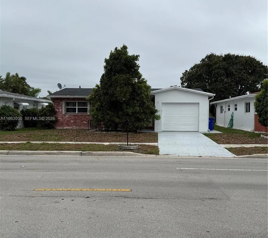 7540 Margate Blvd, Margate FL 33063