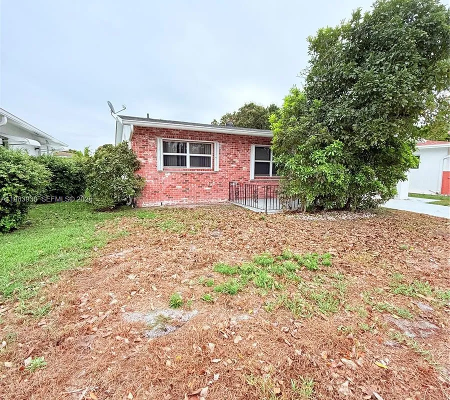 7540 Margate Blvd, Margate FL 33063