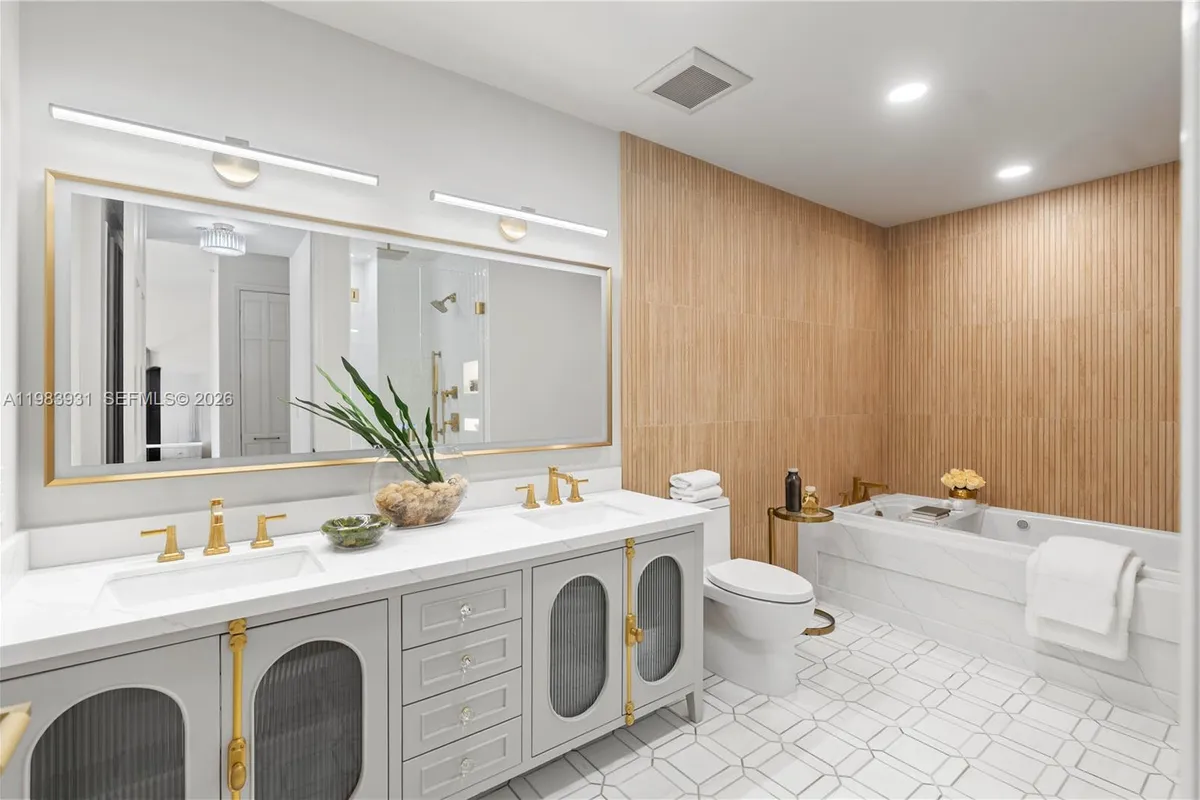 626 Coral Way # 503, Coral Gables FL 33134