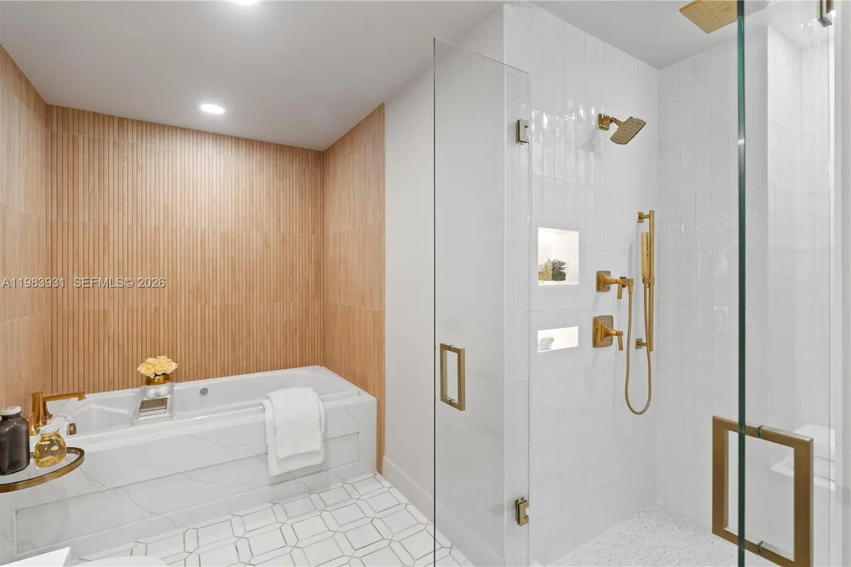 626 Coral Way # 503, Coral Gables FL 33134