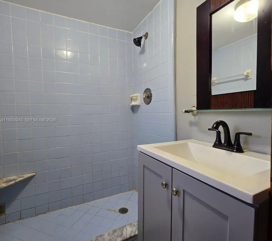 6208 SW 26th St, Miramar FL 33023