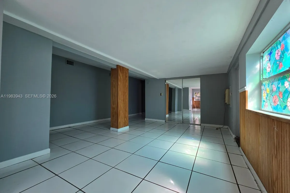 6208 SW 26th St, Miramar FL 33023