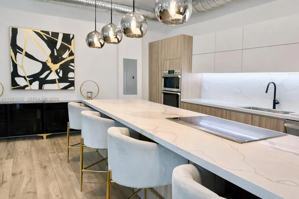 2100 Van Buren St # 214, Hollywood FL 33020