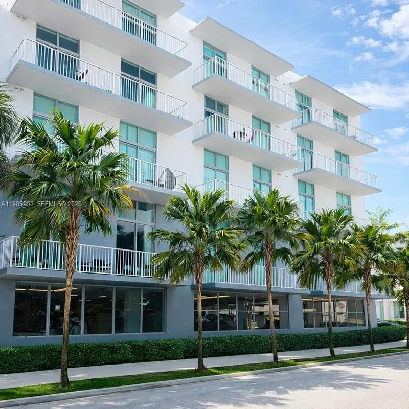 2100 Van Buren St # 214, Hollywood FL 33020