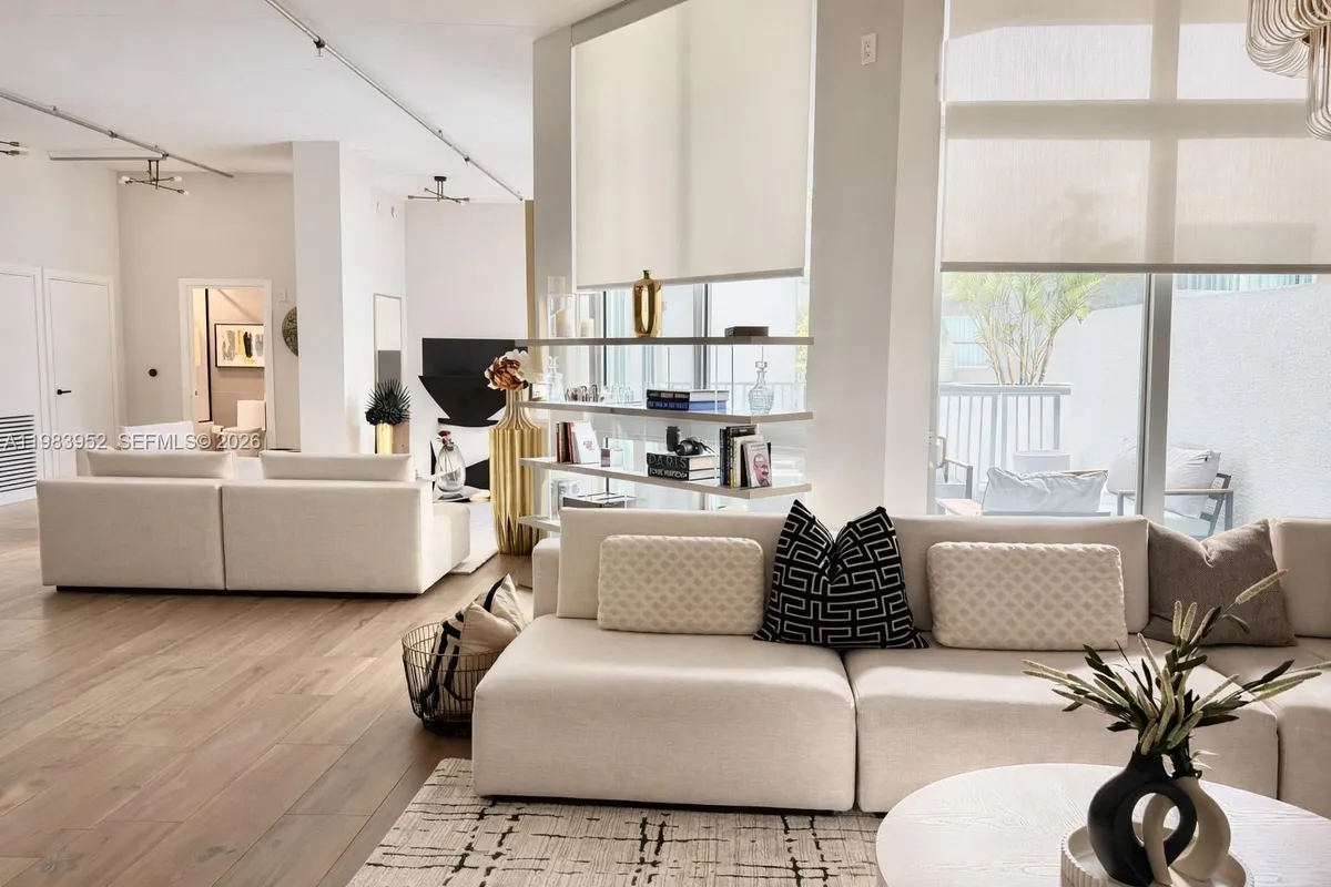 2100 Van Buren St # 214, Hollywood FL 33020