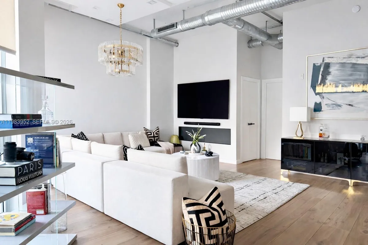 2100 Van Buren St # 214, Hollywood FL 33020