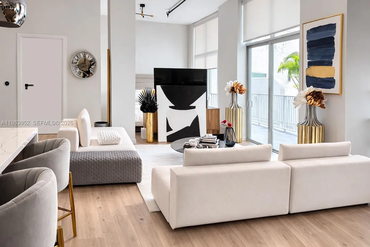 2100 Van Buren St # 214, Hollywood FL 33020