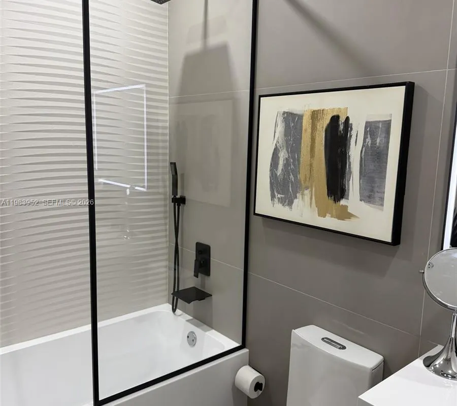 2100 Van Buren St # 214, Hollywood FL 33020