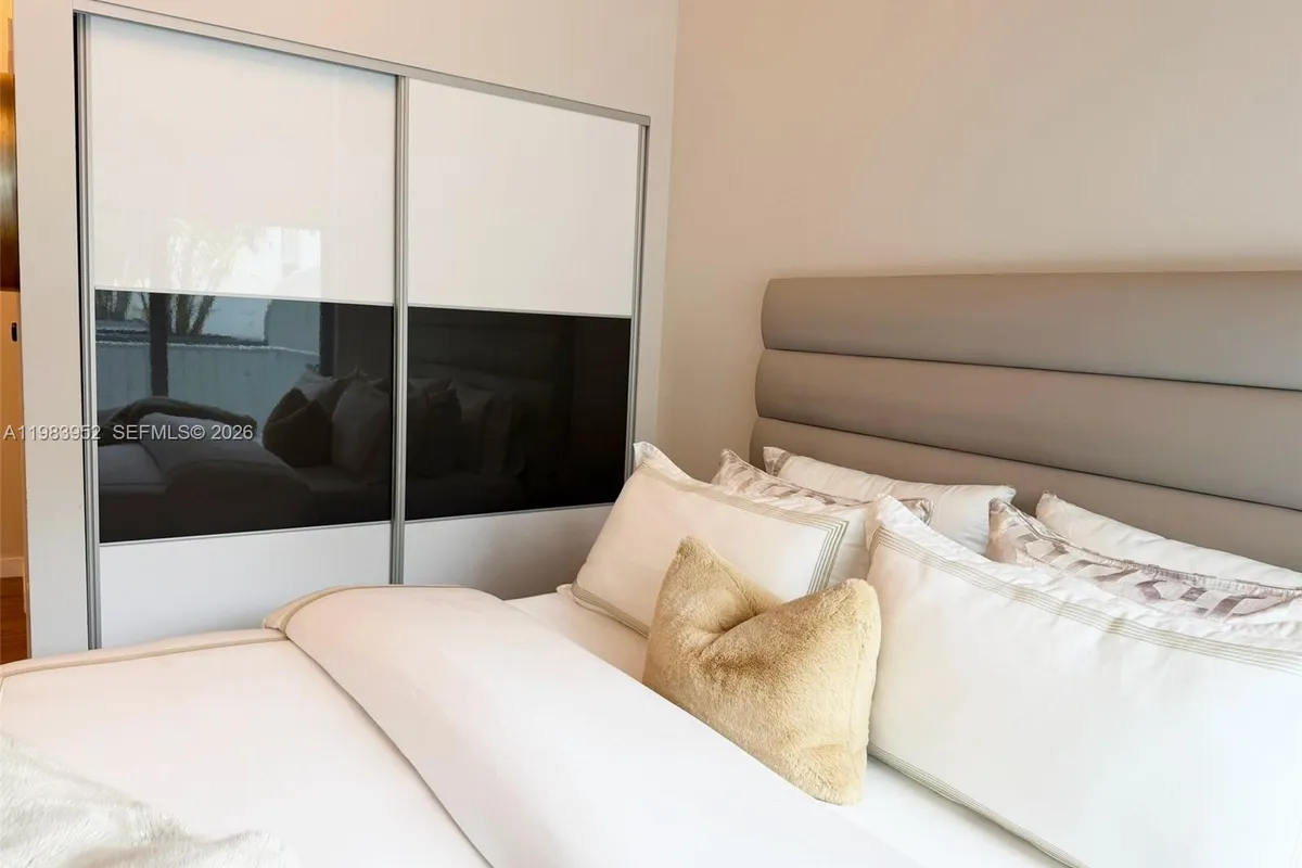 2100 Van Buren St # 214, Hollywood FL 33020