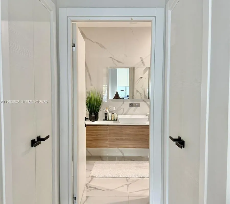 2100 Van Buren St # 214, Hollywood FL 33020