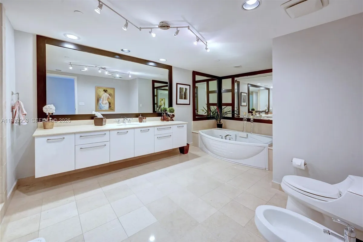 3101 S Ocean Dr # 3203, Hollywood FL 33019